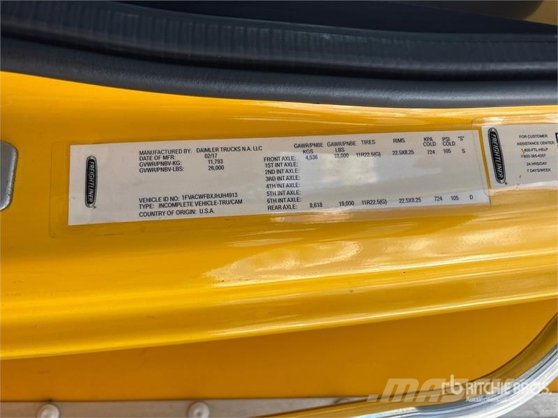 Freightliner M2 106 4x2 Van Truck ボックスボディー、ウイング、箱車