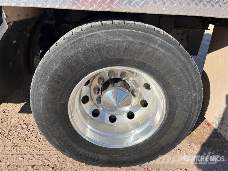 Freightliner M2 106 4x2 S/A Dump Truck Camiones bañeras basculantes o volquetes