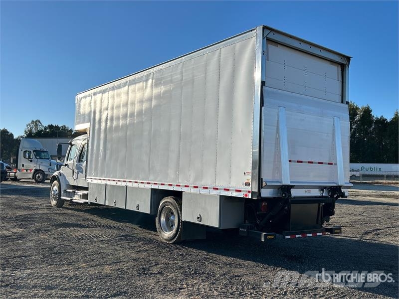 Freightliner M2 106 4x2 Moving Van Truck Furgons