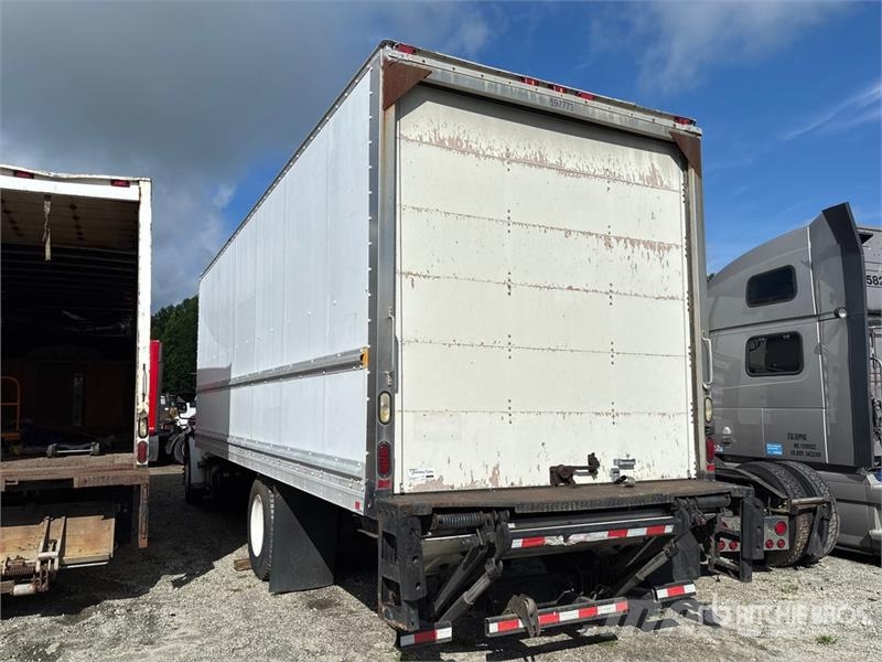 Freightliner M2 106 4x2 Van Truck (Inoperable) 貨箱式卡車