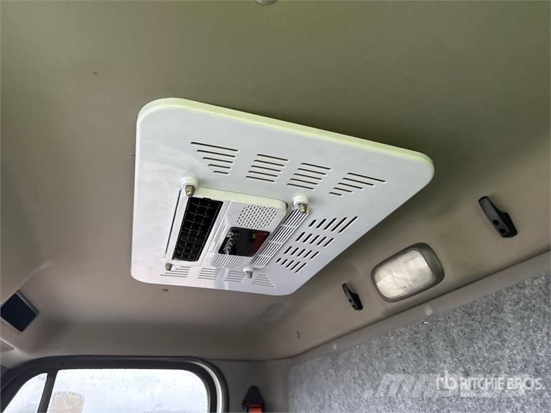 Freightliner M2 106 4x2 Moving Van Truck Φορτηγά Κόφα