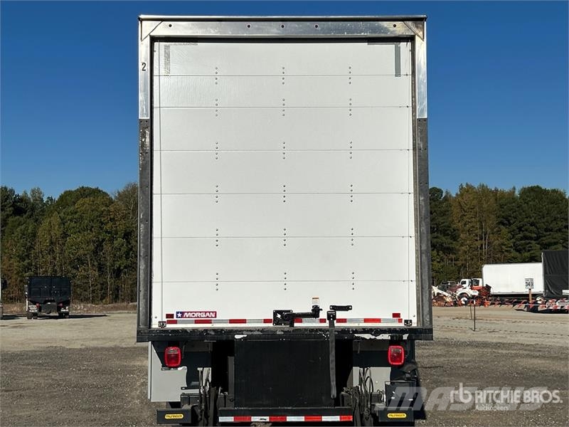 Freightliner M2 106 4x2 Moving Van Truck Furgons