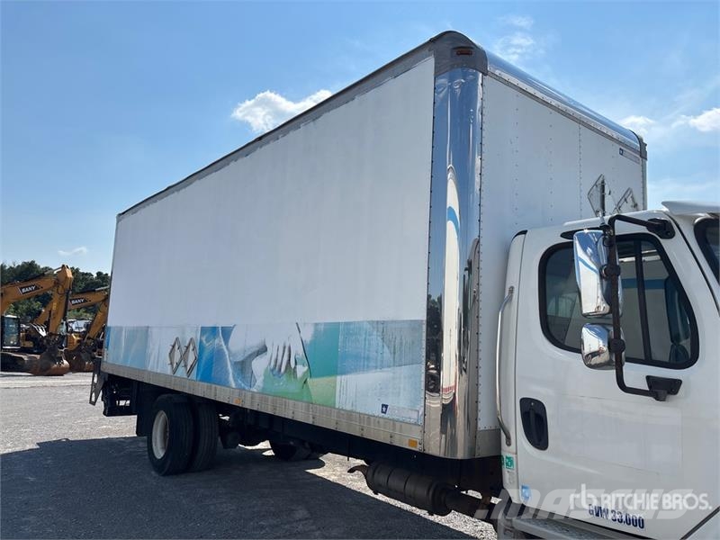 Freightliner M2 106 4x2 Van Truck Грузовики-Фургоны