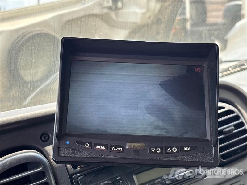 Freightliner M2 106 4x2 Van Truck شاحنات ذات هيكل صندوقي