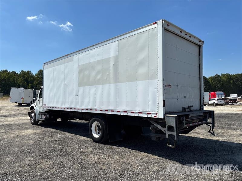 Freightliner M2 106 4x2 Van Truck Camiones con caja de remolque