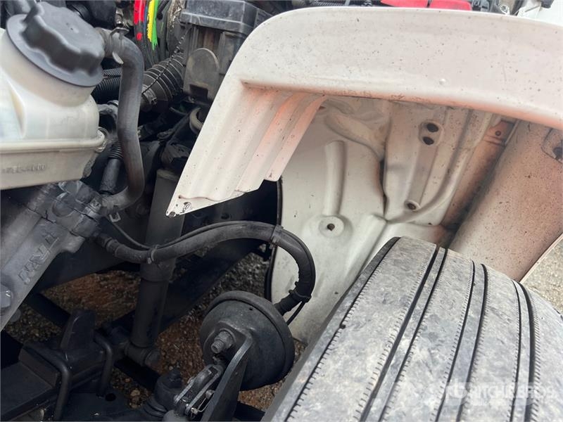 Freightliner M2 106 4x2 Van Truck Box body trucks