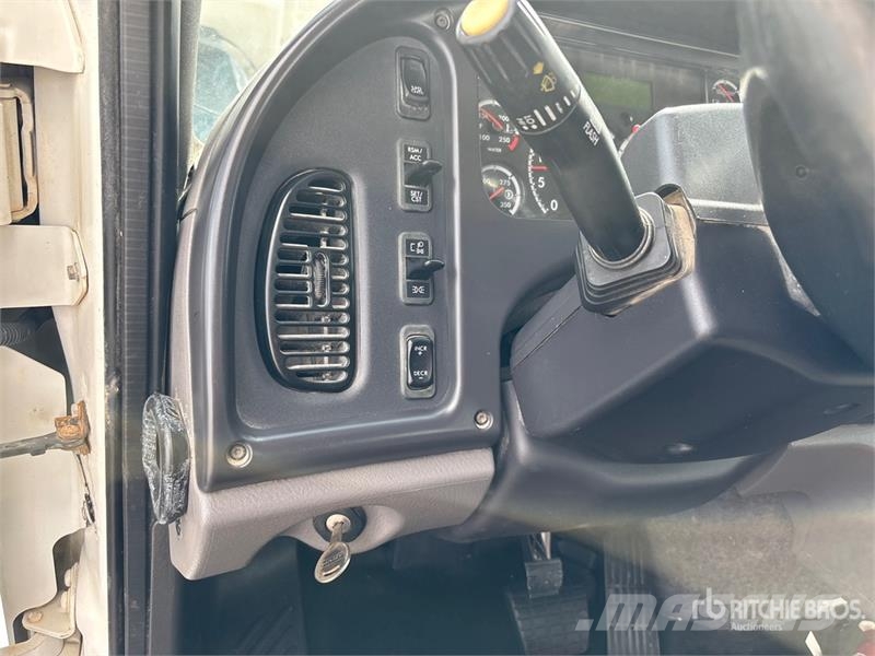 Freightliner M2 106 6x4 Water Truck Ūdens mašīnas