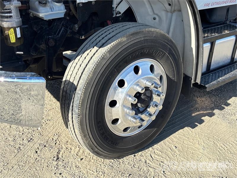 Freightliner M2 106 6x4 Moving Van Truck Kofferaufbau