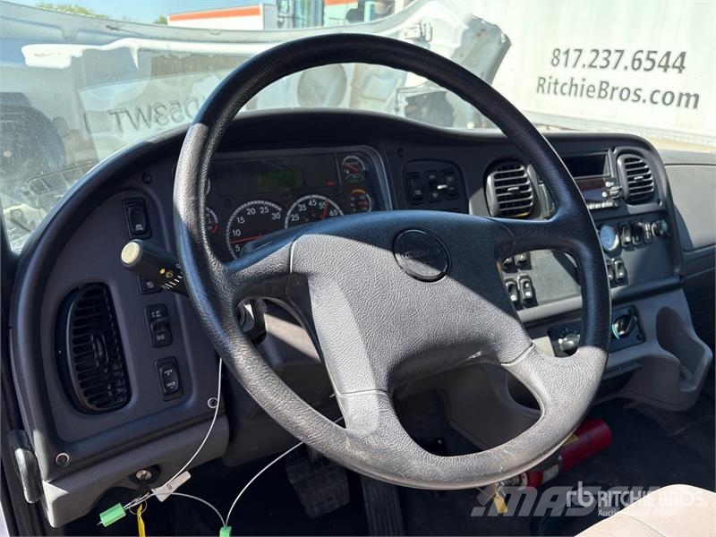Freightliner M2 106 6x4 Water Truck Kamioni za vodu