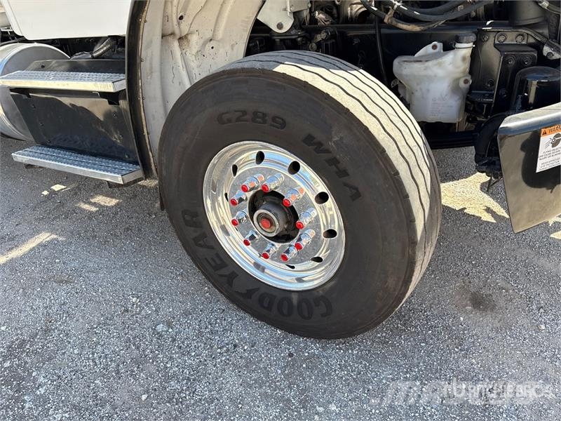 Freightliner M2 106 6x4 Water Truck Kamioni za vodu