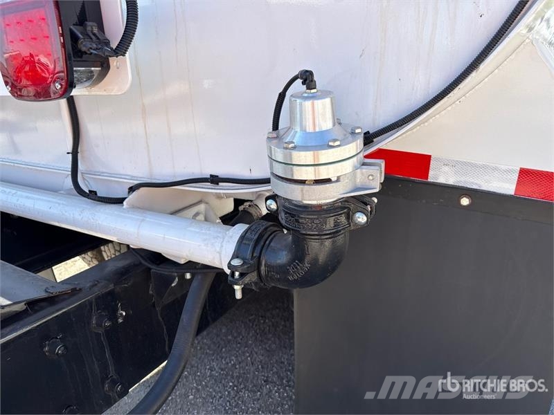 Freightliner M2 106 6x4 Water Truck Kamioni za vodu