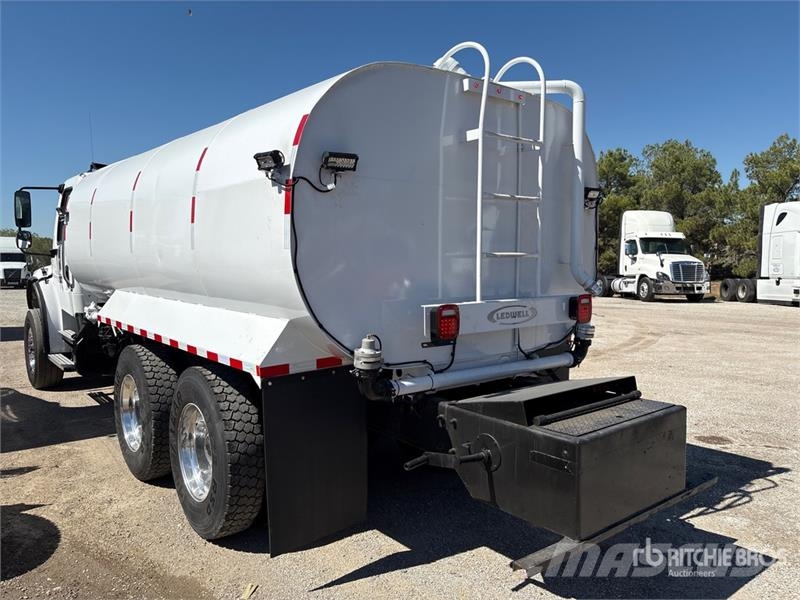 Freightliner M2 106 6x4 Water Truck Kamioni za vodu