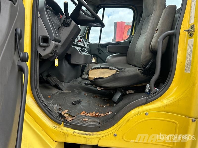 Freightliner M2 112 Trekkvogner