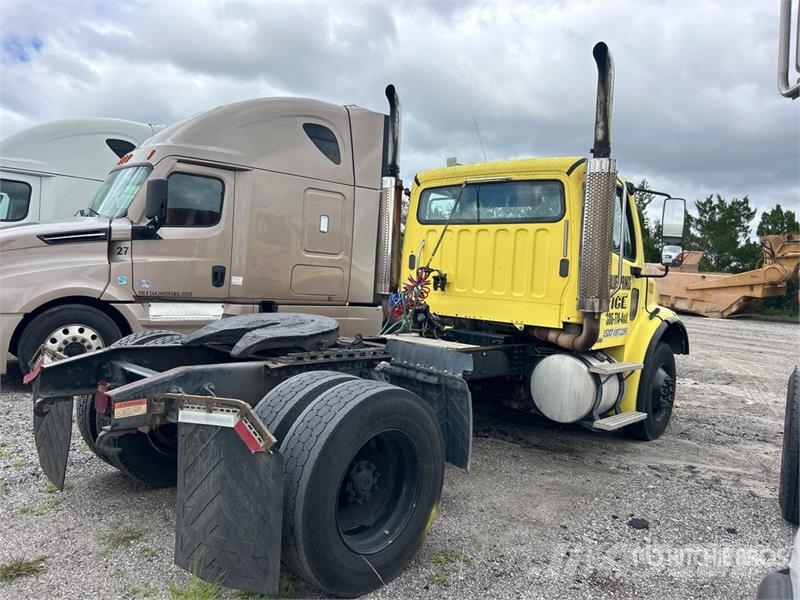 Freightliner M2 112 Trekkvogner