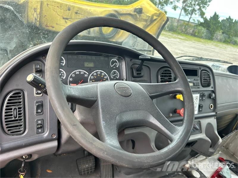 Freightliner M2 112 Trekkvogner
