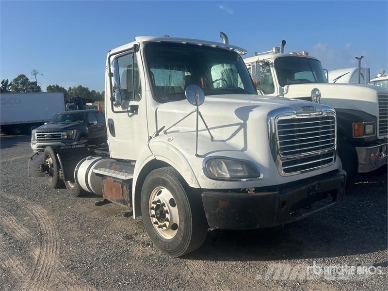 Freightliner M2 112 Sattelzugmaschinen
