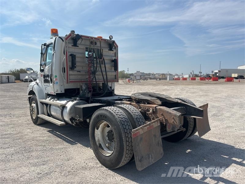 Freightliner M2 112 Vilcēji