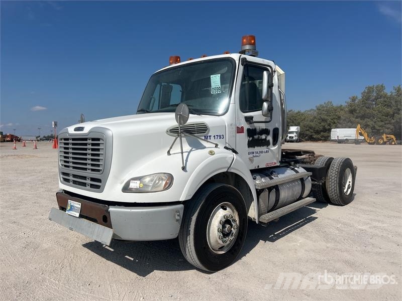 Freightliner M2 112 Vilcēji