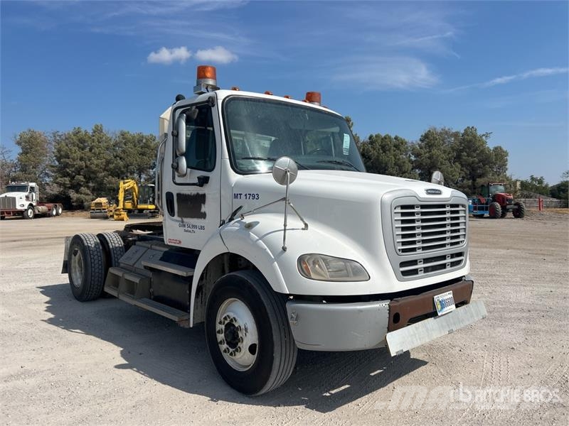 Freightliner M2 112 Vilcēji