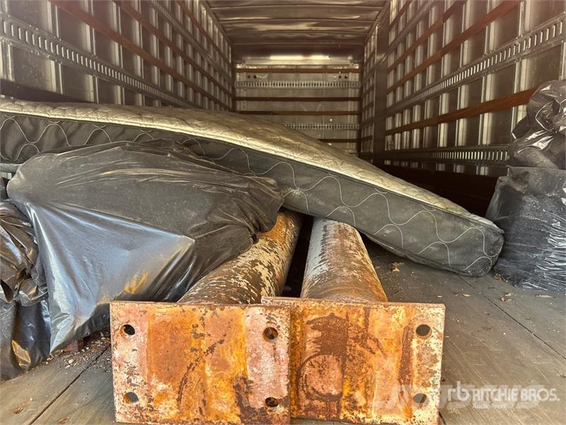 Freightliner M2106 4x2 Van Truck (Inoperable) Box trucks