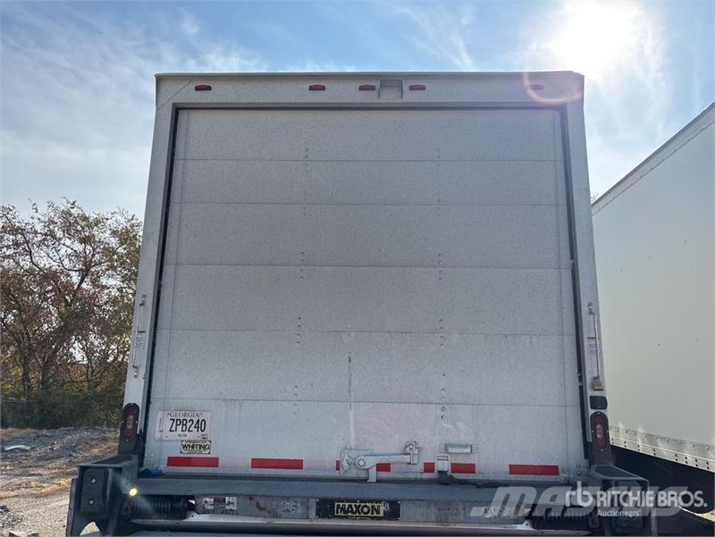 Freightliner M2106 4x2 Van Truck Sanduk kamioni