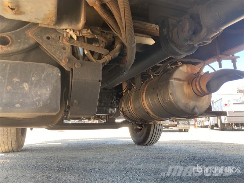Freightliner M2106 4x2 Van Truck Sanduk kamioni