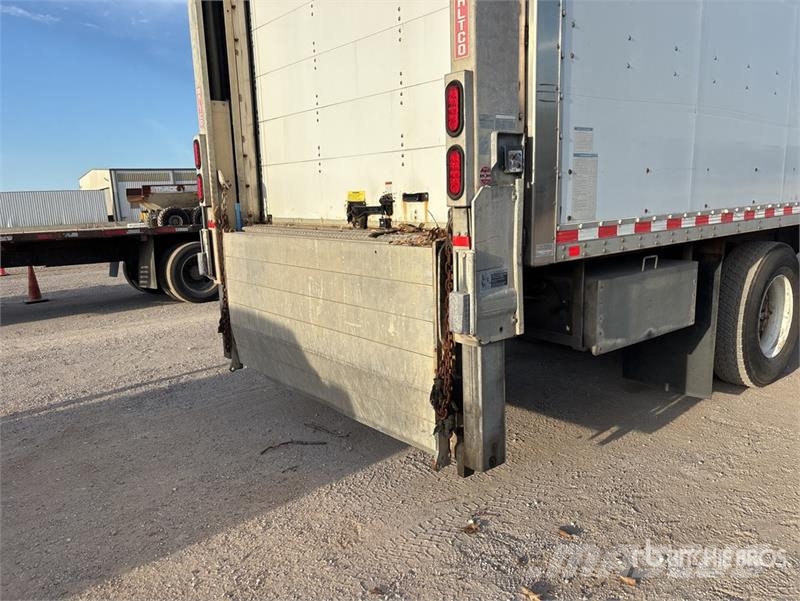 Freightliner M2106 4x2 Van Truck Camiones con caja de remolque