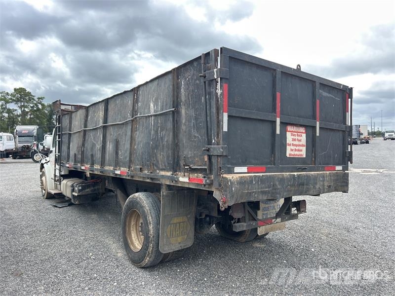 Freightliner M2106 4x2 S/A Dump Truck Самоскиди