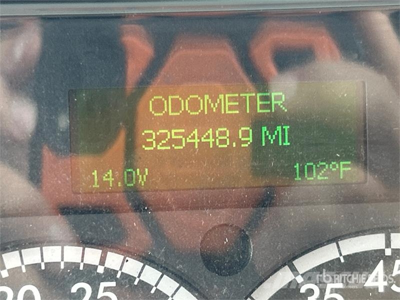 Freightliner M2106 4x2 Van Truck (Inoperable) Furgons