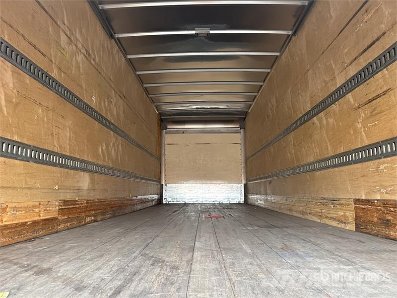 Freightliner M2106 4x2 Van Truck Furgoonautod