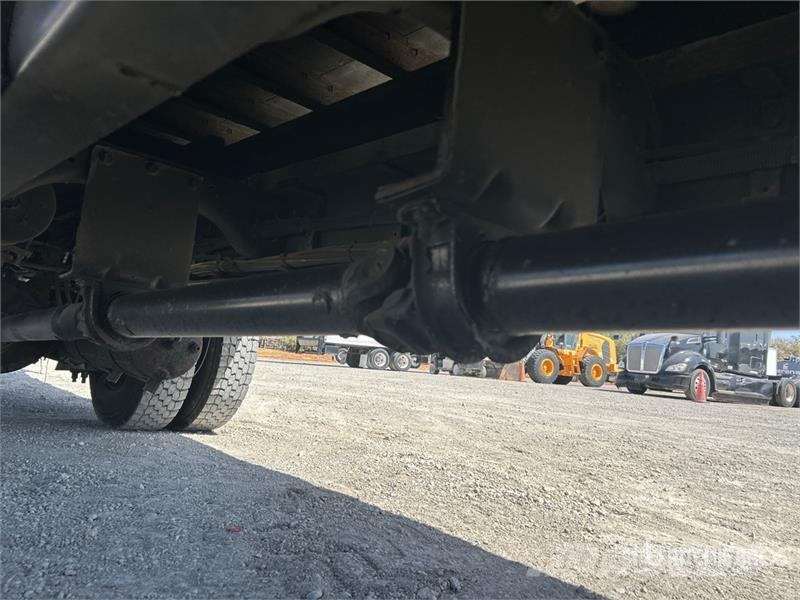 Freightliner M2106 4x2 Van Truck Φορτηγά Κόφα