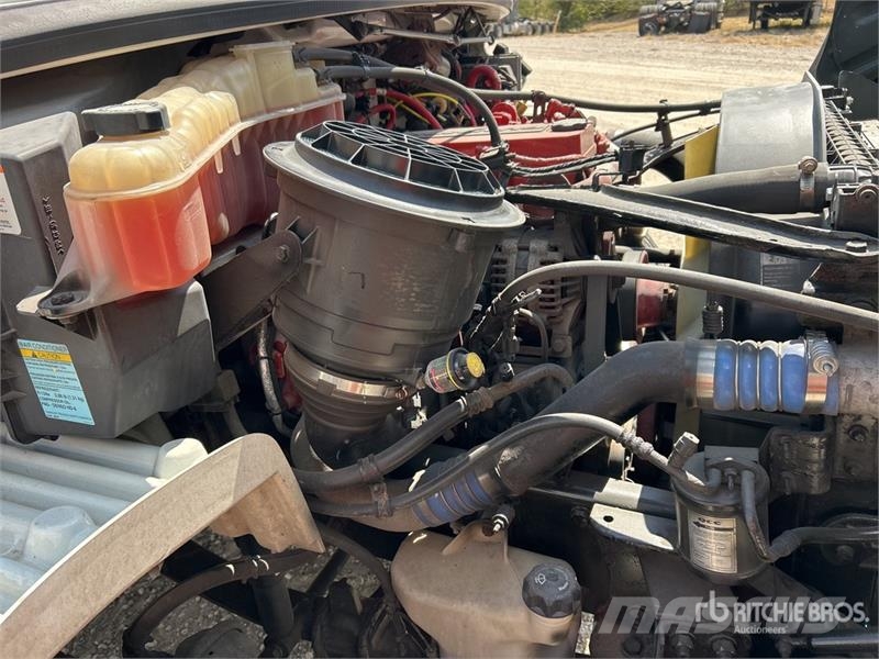 Freightliner M2106 4x2 Van Truck Φορτηγά Κόφα