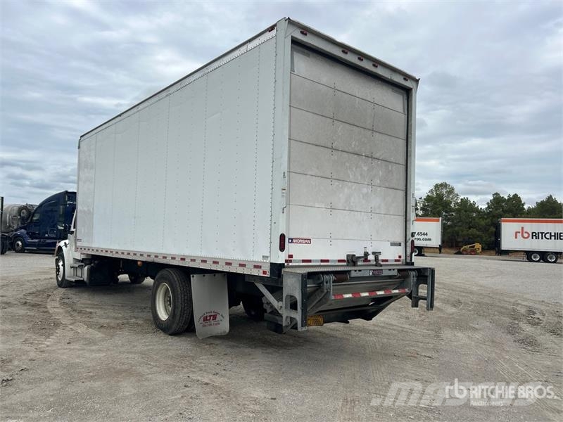 Freightliner M2106 4x2 Van Truck Фургони
