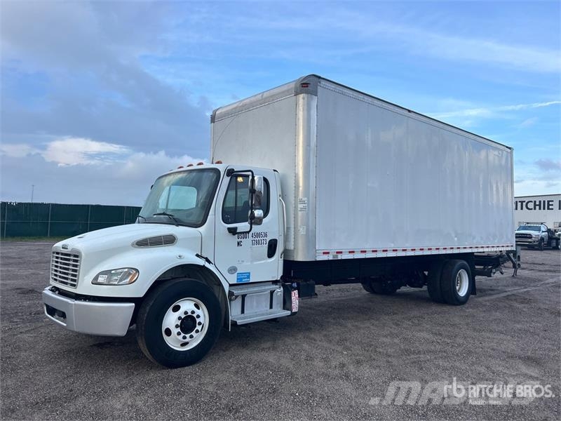 Freightliner M2106 4x2 Van Truck Грузовики-Фургоны