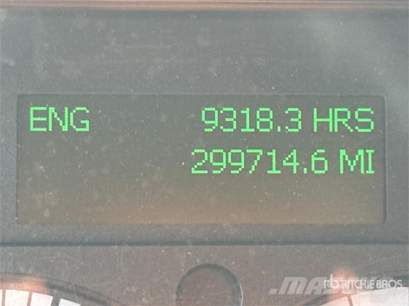 Freightliner M2106 4x2 Van Truck Furgoonautod