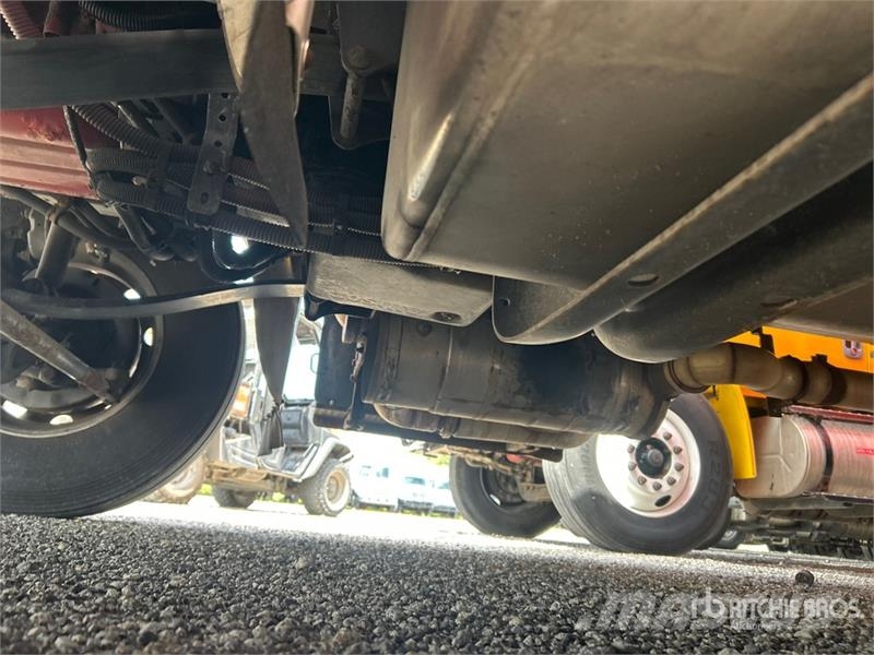 Freightliner M2106 4x2 Van Truck (Inoperable) Box trucks