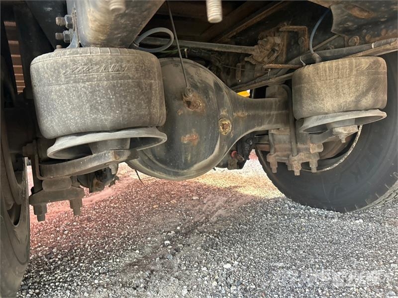 Freightliner M2106 4x2 Van Truck (Inoperable) Box trucks