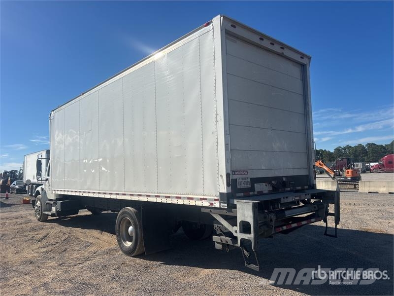 Freightliner M2106 4x2 Van Truck Фургони