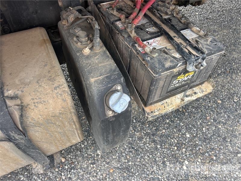 Freightliner M2106 4x2 S/A Dump Truck Самоскиди
