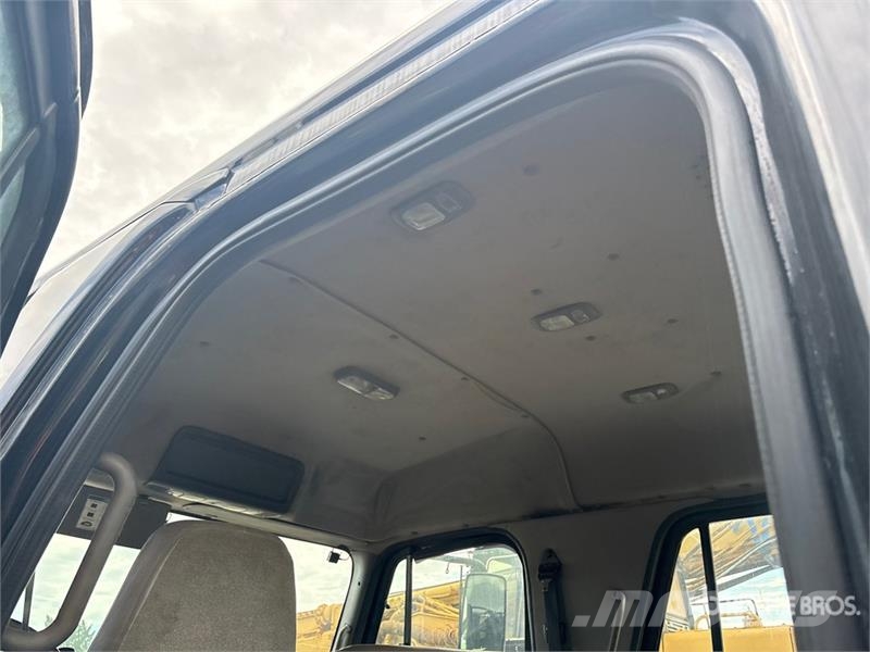 Freightliner M2106 4x2 Crew Cab Rollback Truck (Inoperable) Vlečna vozila za tovornjake