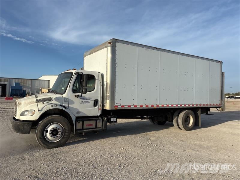 Freightliner M2106 4x2 Van Truck Camiones con caja de remolque