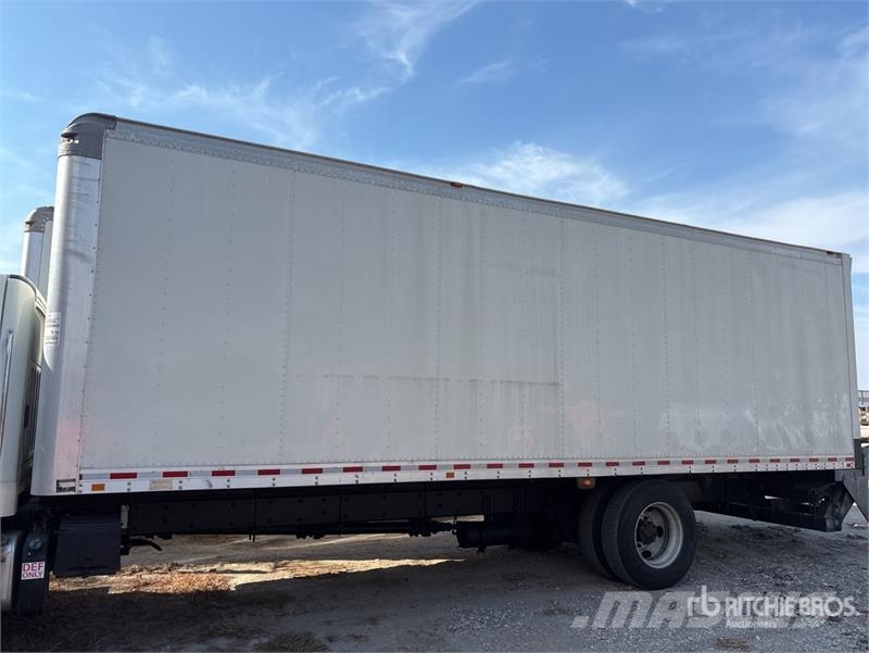 Freightliner M2106 4x2 Van Truck Sanduk kamioni