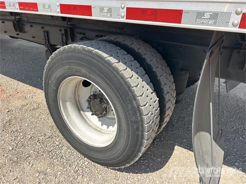Freightliner M2106 4x2 Van Truck Φορτηγά Κόφα
