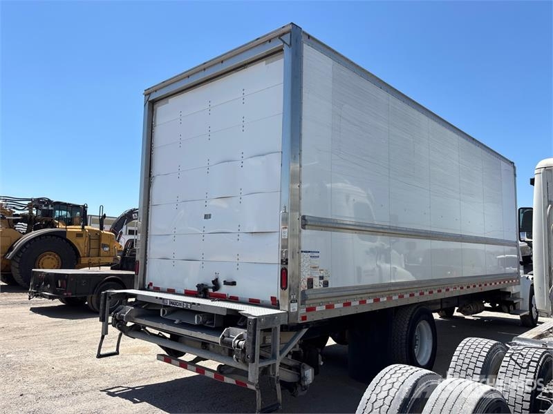 Freightliner M2106 4x2 Van Truck Kofferaufbau