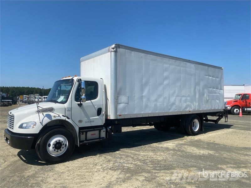 Freightliner M2106 4x2 Van Truck Dobozos teherautók