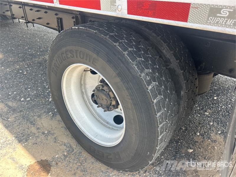 Freightliner M2106 4x2 Van Truck (Inoperable) شاحنات ذات هيكل صندوقي