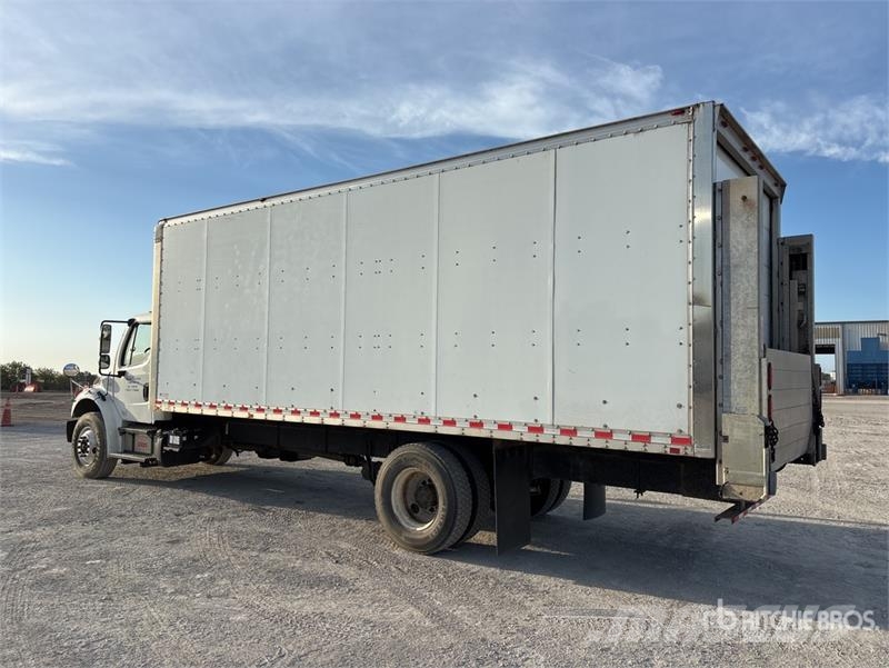 Freightliner M2106 4x2 Van Truck Camiones con caja de remolque