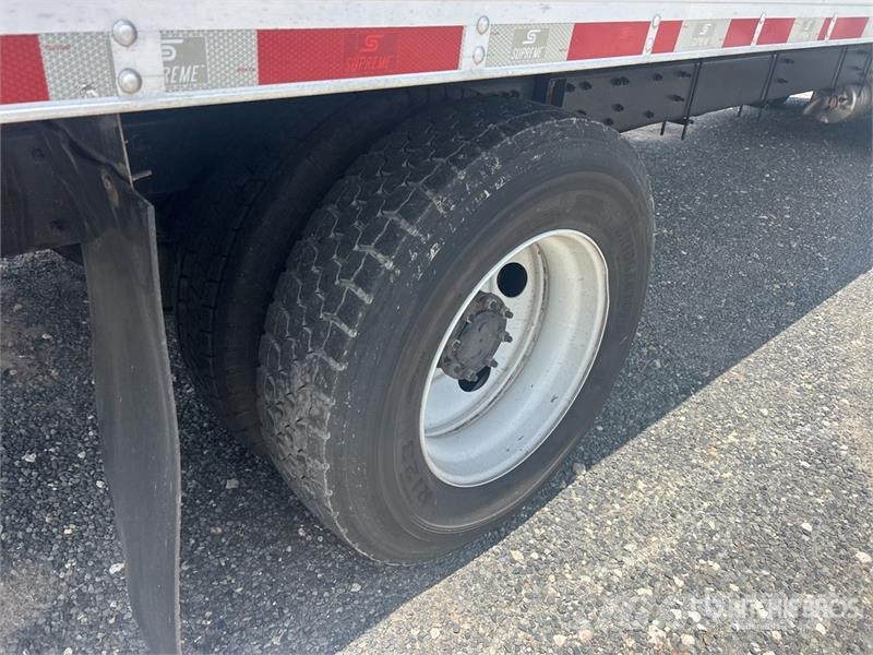 Freightliner M2106 4x2 Van Truck (Inoperable) شاحنات ذات هيكل صندوقي