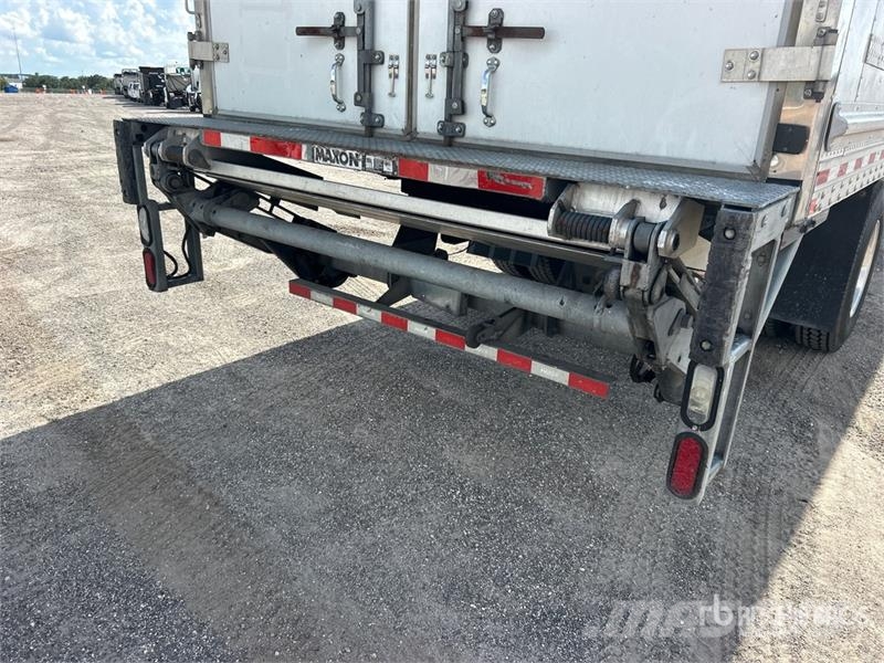 Freightliner M2106 4x2 Van Truck (Inoperable) Furgons