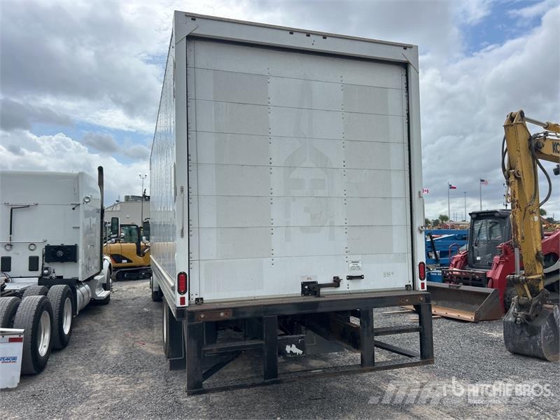 Freightliner M2106 4x2 Van Truck Tovornjaki zabojniki